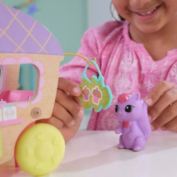 NEW KidKraft Squirrel Wooden Food Truck Doll Figure Bakery Montessori Playset - Picture 12 of 15